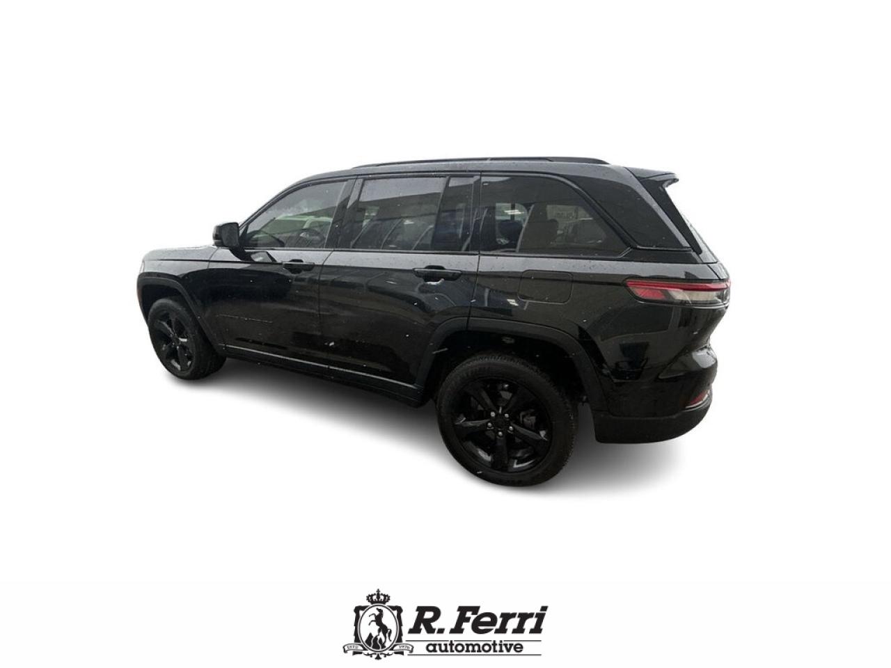 2023 Jeep Grand Cherokee Laredo 4dr 4x4 Photo