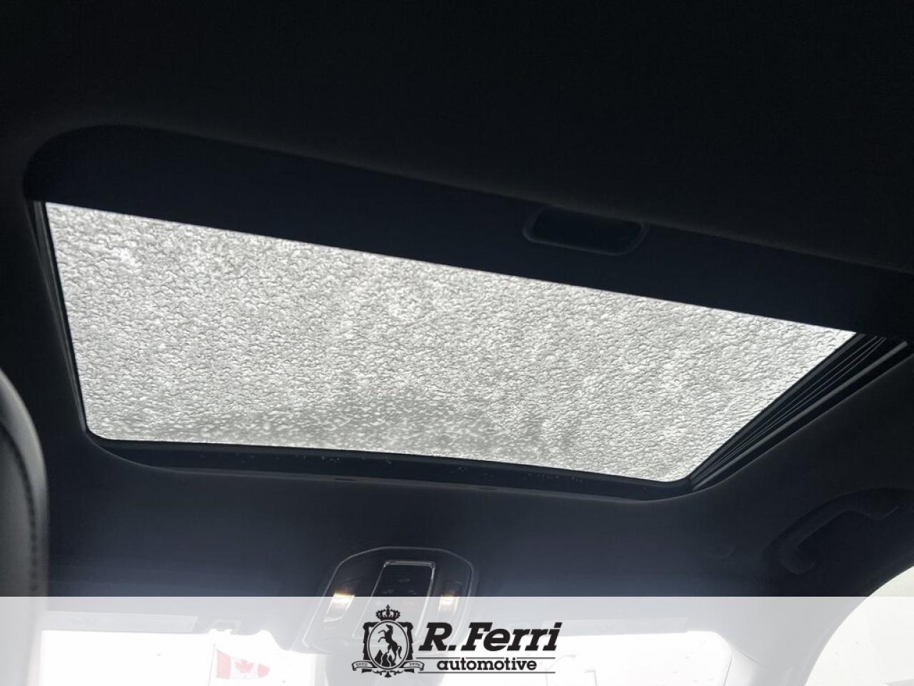 2023 Jeep Grand Cherokee Laredo 4dr 4x4 Photo