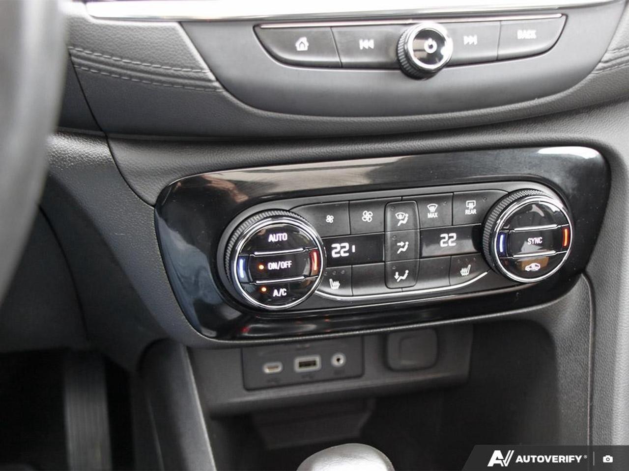 2023 Buick Encore GX Essence AWD Photo