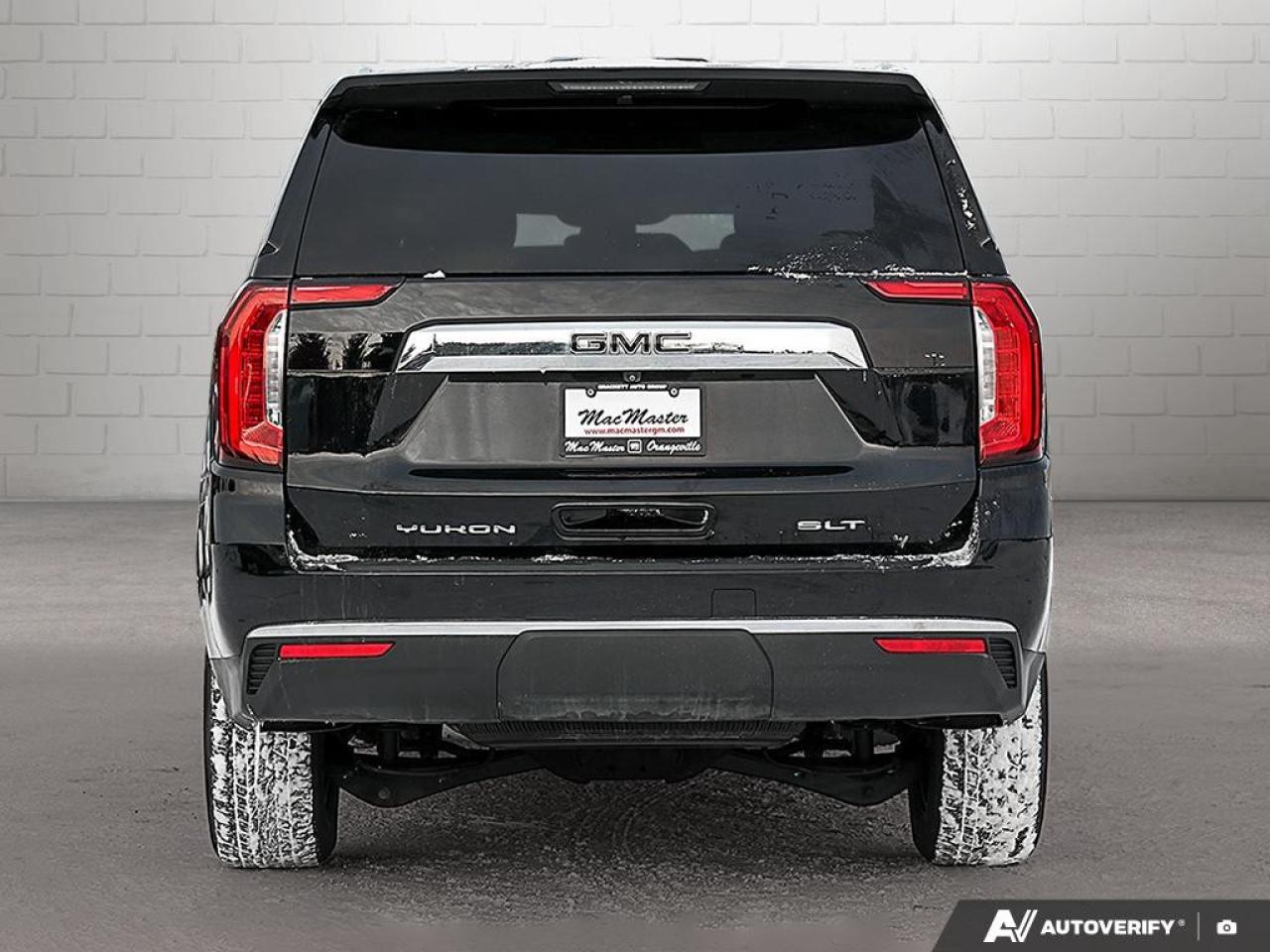 2023 GMC Yukon XL 4WD 4dr SLT Photo