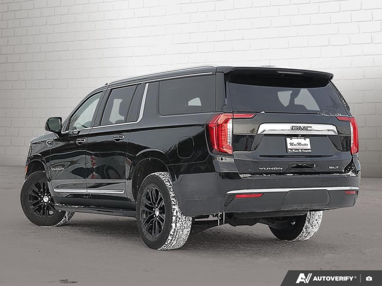 2023 GMC Yukon XL 4WD 4dr SLT Photo