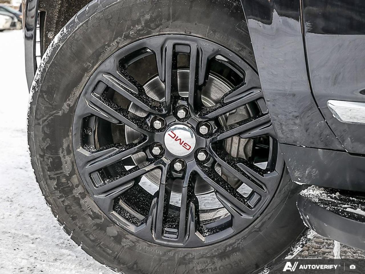 2023 GMC Yukon XL 4WD 4dr SLT Photo