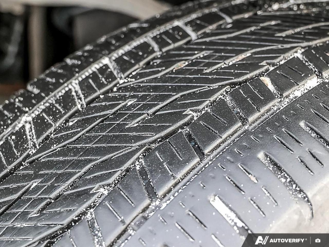 2023 GMC Yukon XL 4WD 4dr SLT Photo