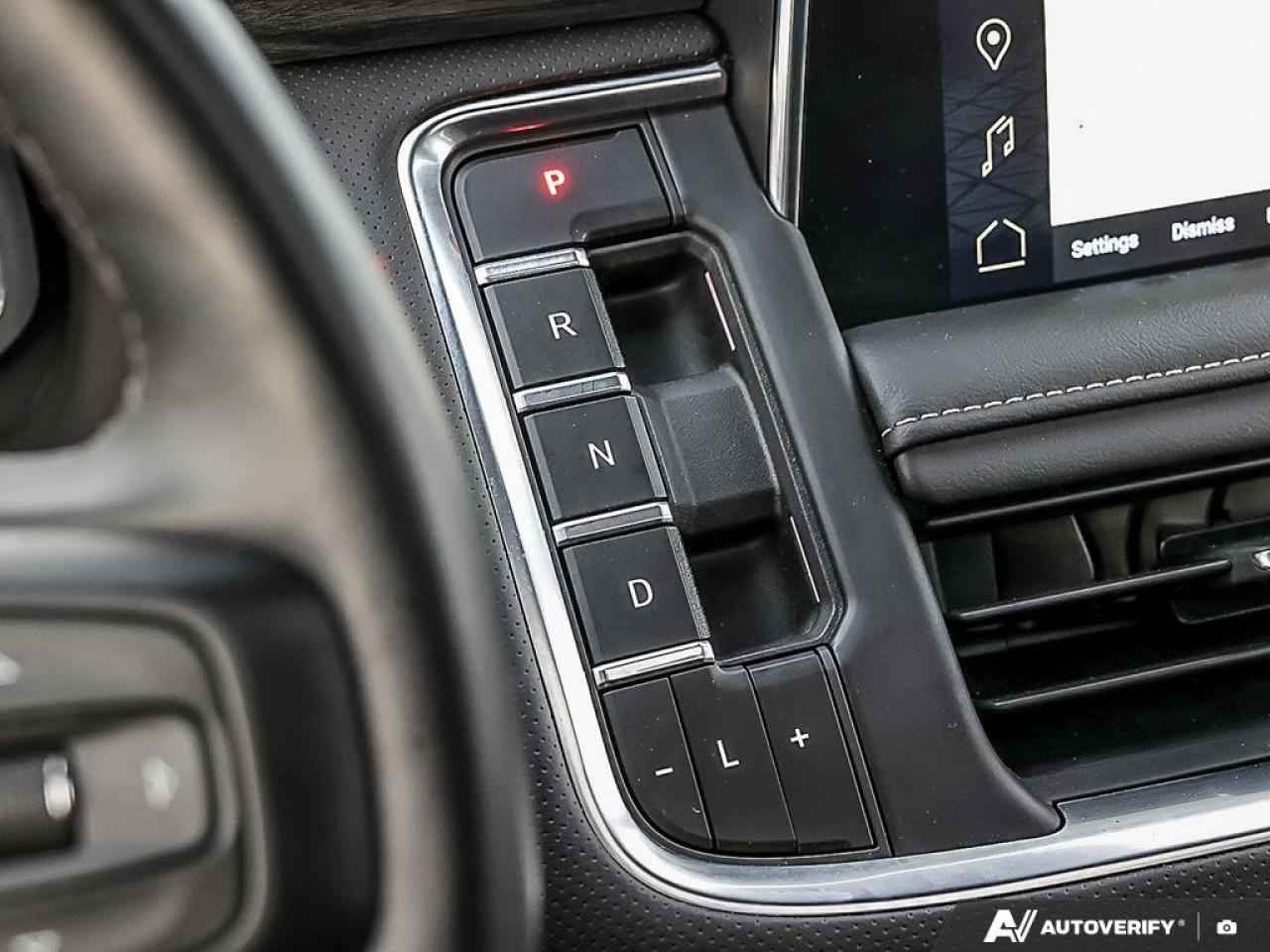 2023 GMC Yukon XL 4WD 4dr SLT Photo