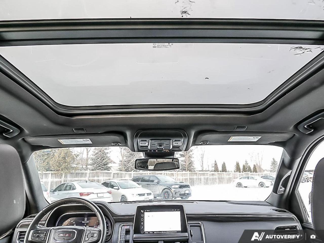 2023 GMC Yukon XL 4WD 4dr SLT Photo