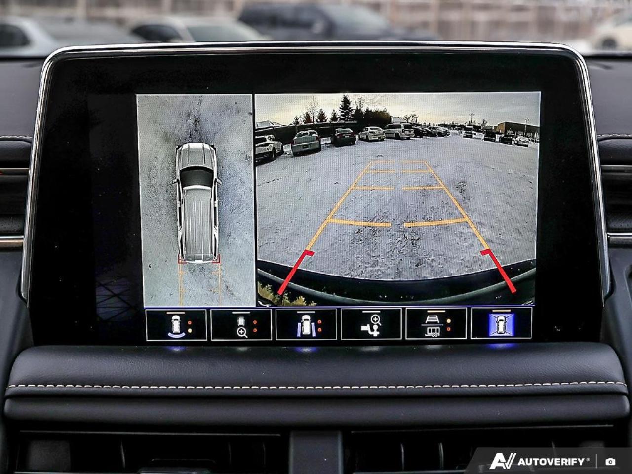 2023 GMC Yukon XL 4WD 4dr SLT Photo