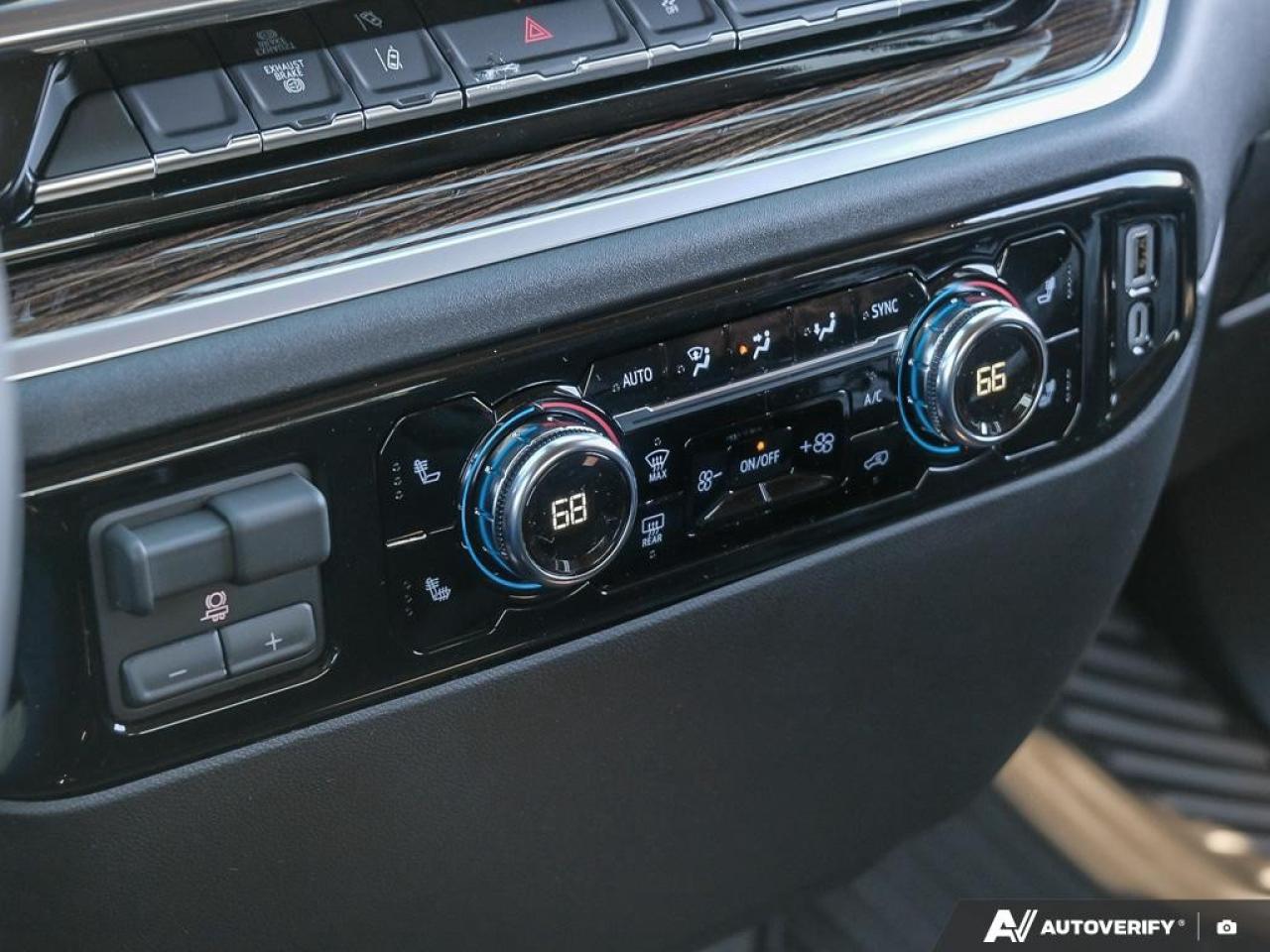 2026 GMC Sierra 3500HD CC 4WD Crew Cab 177" WB, 60" CA SLE Photo