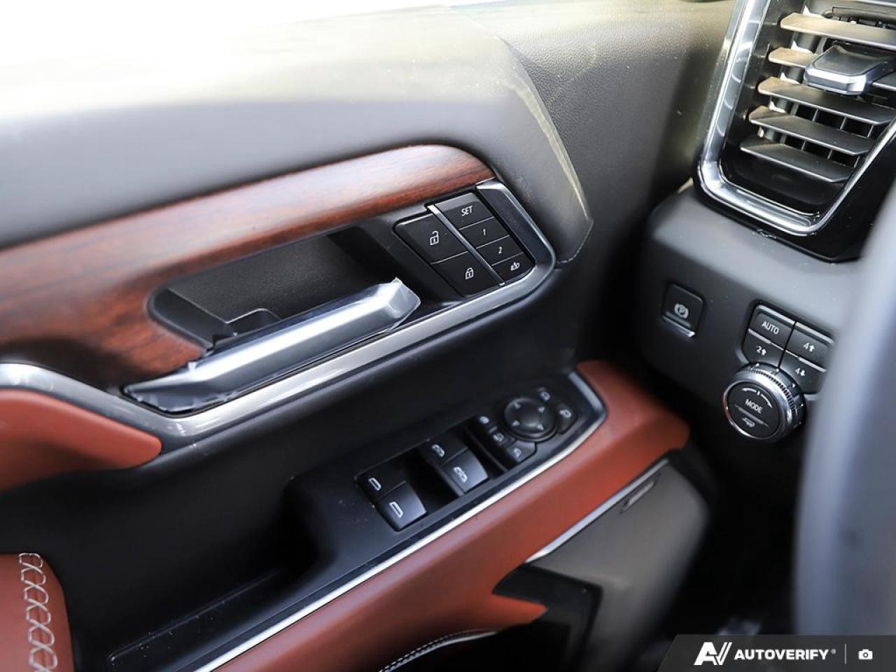 2026 GMC SIERRA 2500HD Crew Cab Standard Box 4-Wheel Drive Denali Ultimate Photo