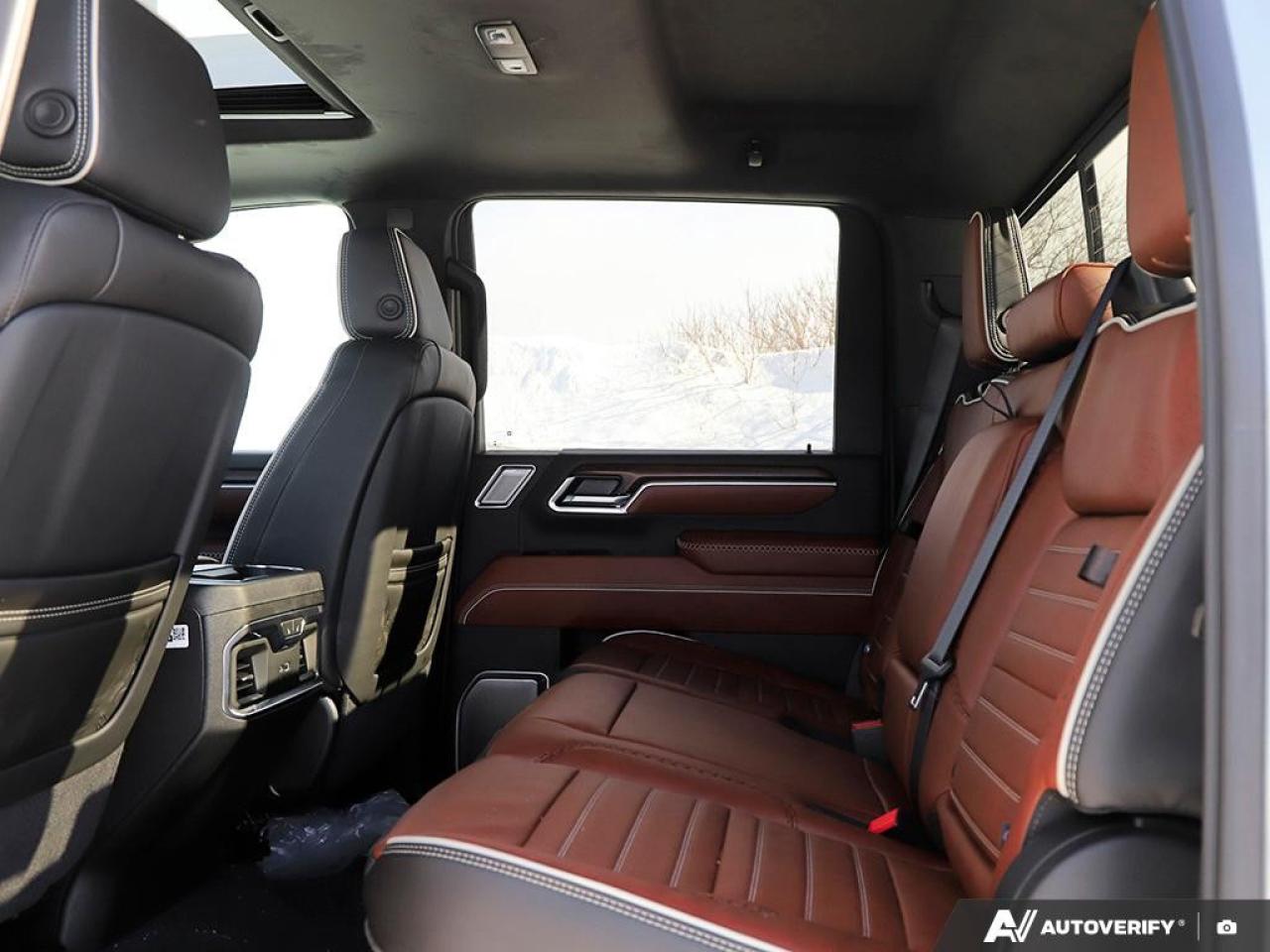 2026 GMC SIERRA 2500HD Crew Cab Standard Box 4-Wheel Drive Denali Ultimate Photo