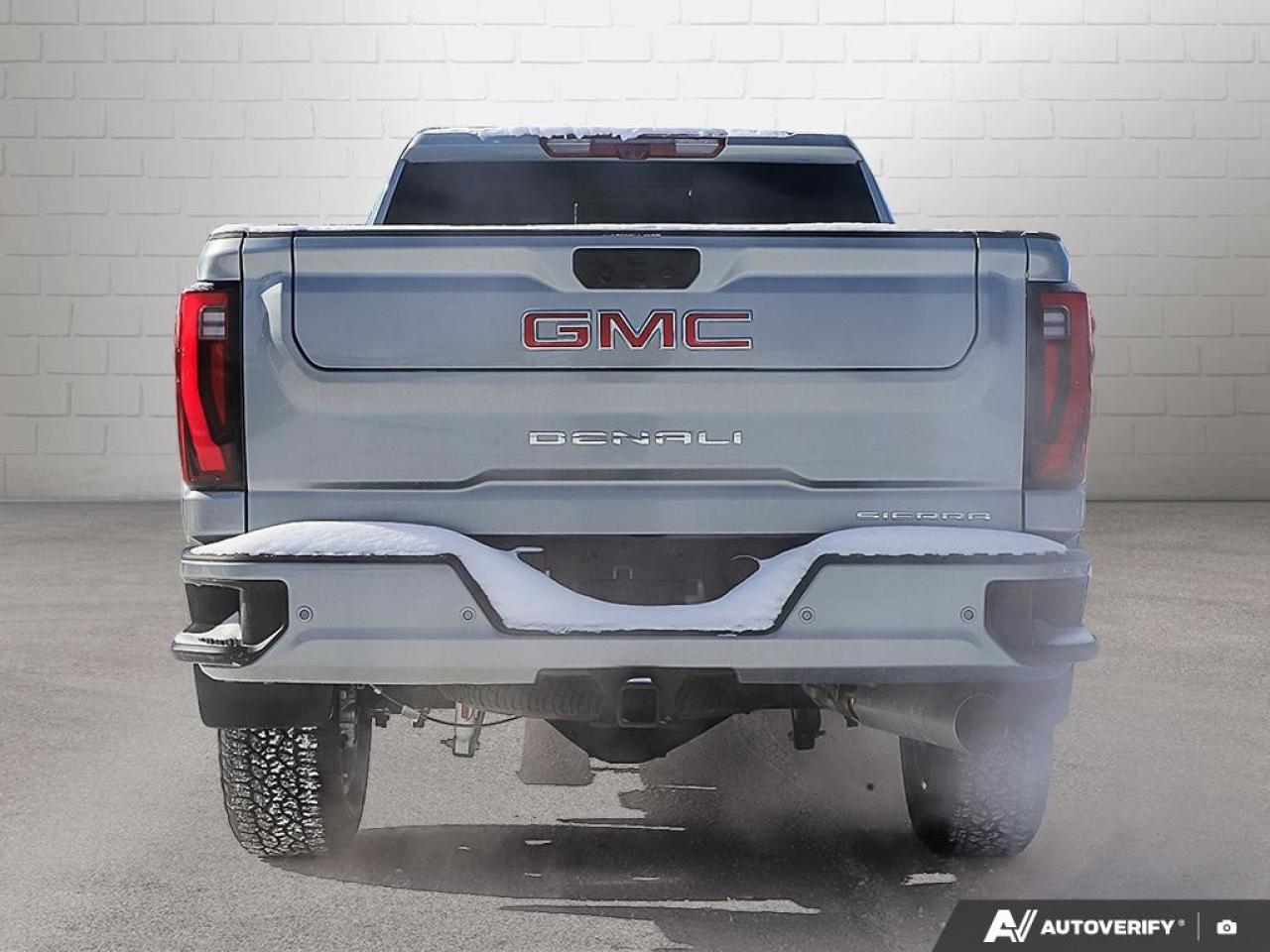 2026 GMC SIERRA 2500HD Crew Cab Standard Box 4-Wheel Drive Denali Photo3
