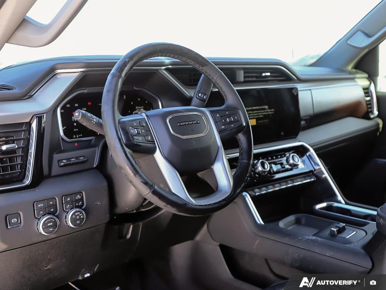 2026 GMC SIERRA 2500HD Crew Cab Standard Box 4-Wheel Drive Denali Photo