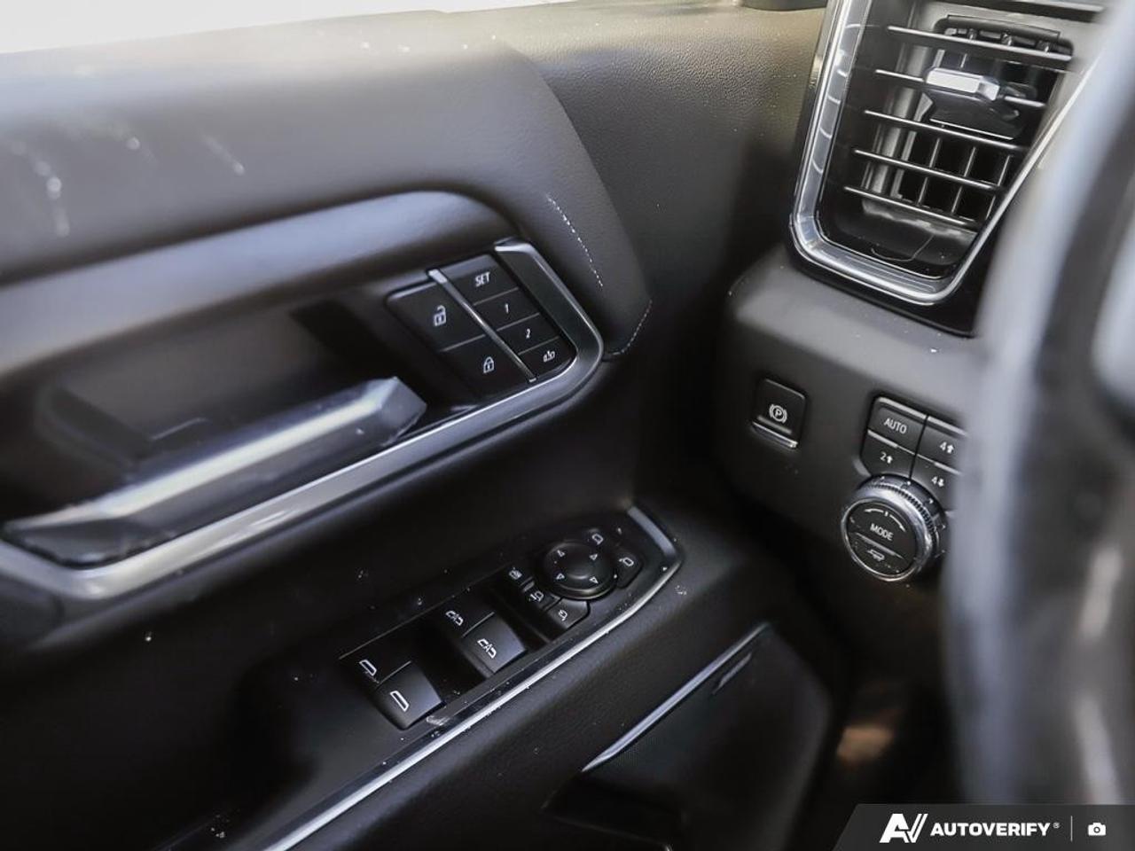 2026 GMC SIERRA 2500HD Crew Cab Standard Box 4-Wheel Drive Denali Photo