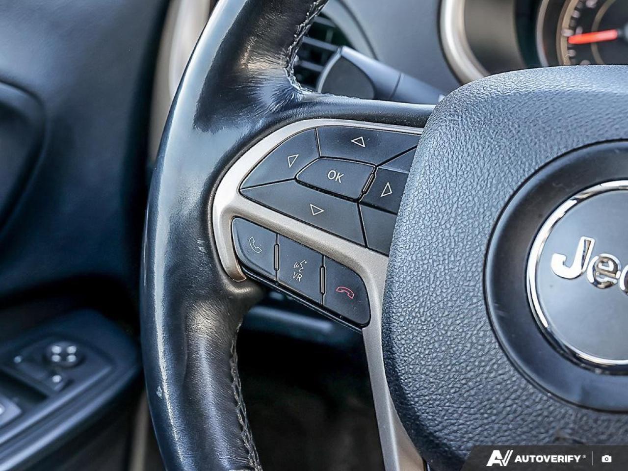 2015 Jeep Cherokee 4WD 4dr North Photo