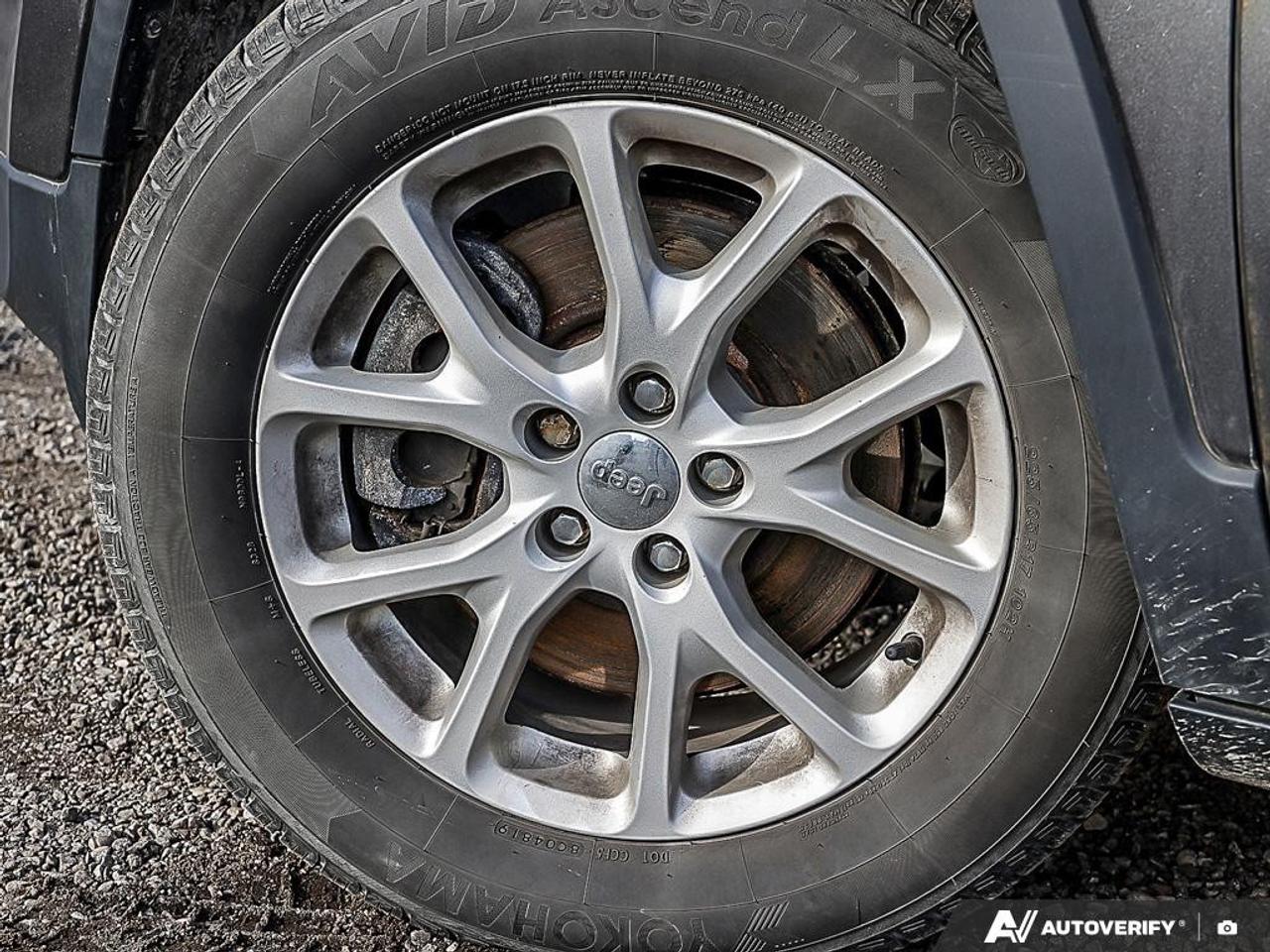 2015 Jeep Cherokee 4WD 4dr North Photo