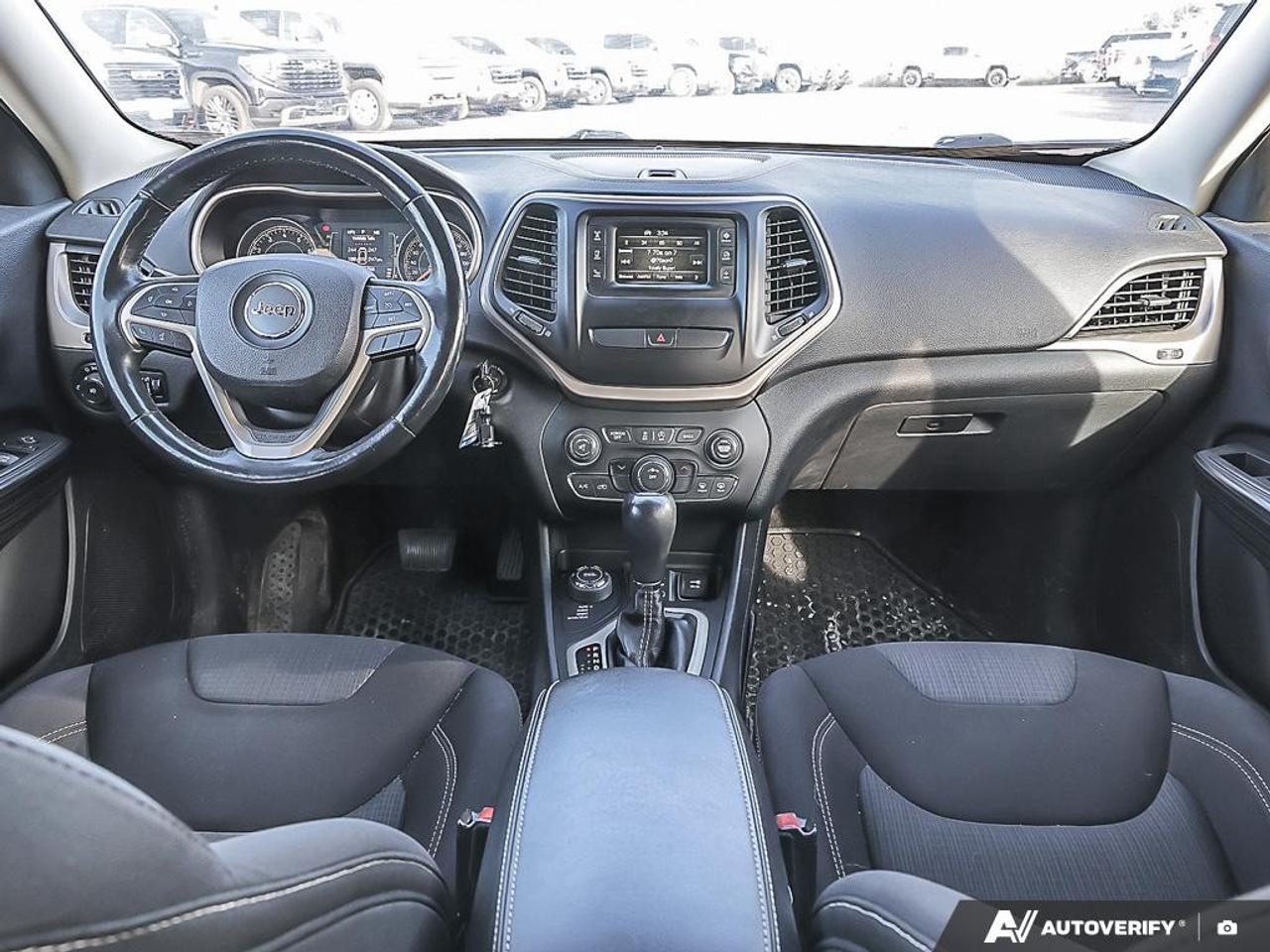 2015 Jeep Cherokee 4WD 4dr North Photo