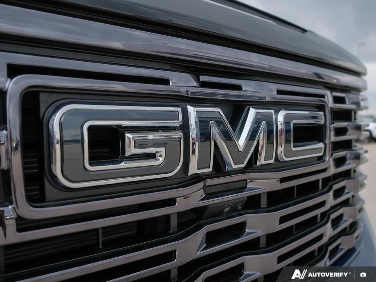 2026 GMC Sierra 1500 Crew Cab Short Box 4-Wheel Drive Denali Ultimate Photo