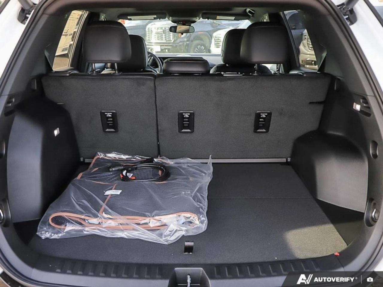 2026 GMC Terrain AWD AT4 Photo