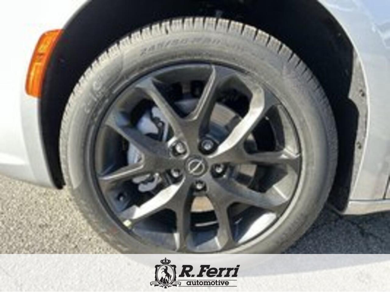 2026 Chrysler Pacifica Select Front-Wheel Drive Passenger Van Photo