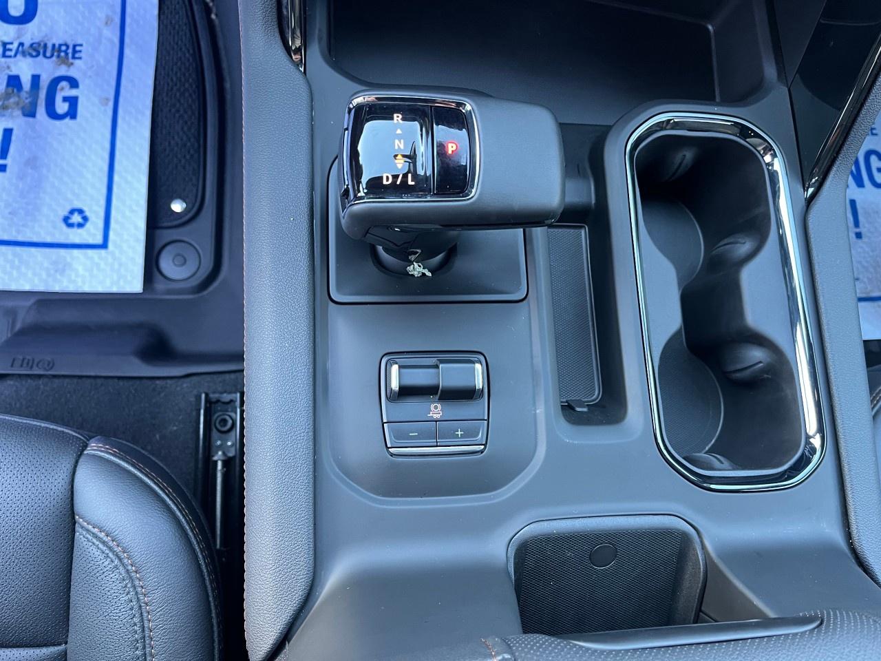 2025 GMC Sierra 1500 Crew Cab Short Box 4-Wheel Drive AT4 Photo