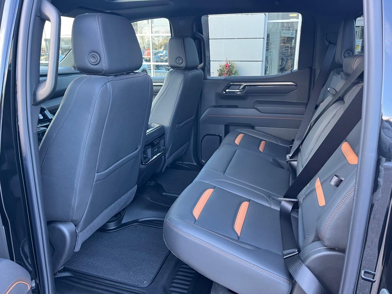 2025 GMC Sierra 1500 Crew Cab Short Box 4-Wheel Drive AT4 Photo