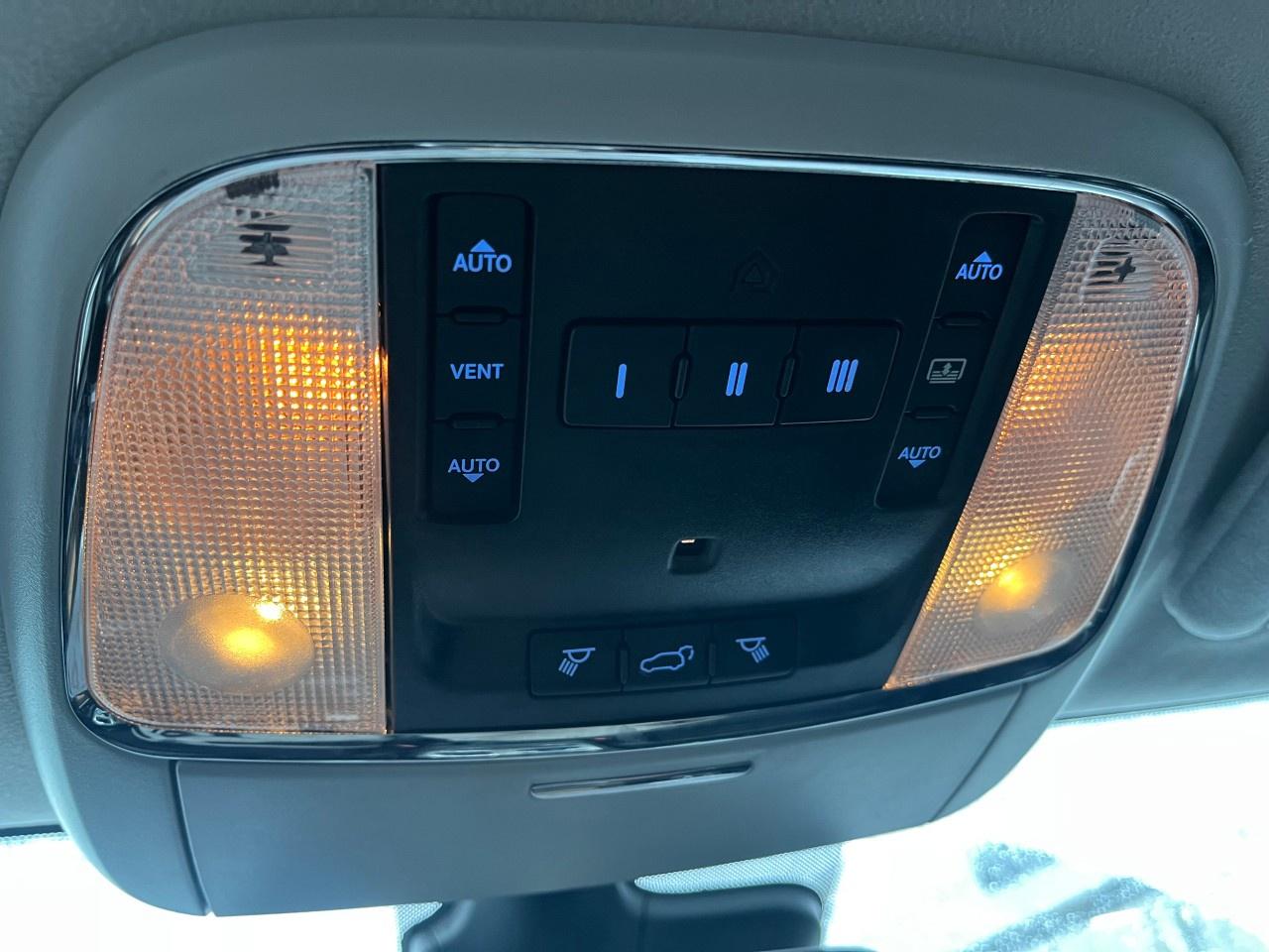 2017 Jeep Grand Cherokee 4WD 4dr Summit Photo