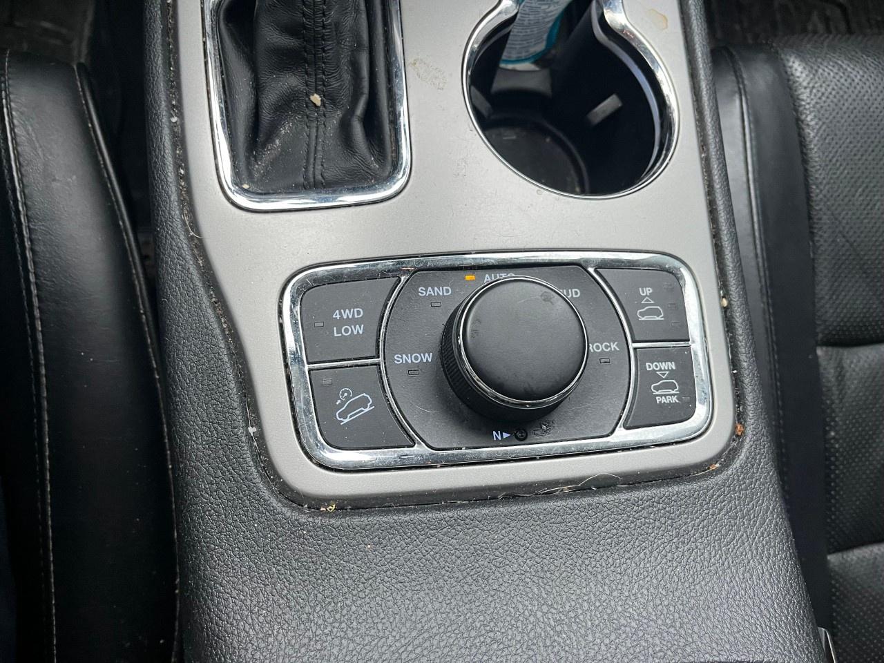 2017 Jeep Grand Cherokee 4WD 4dr Summit Photo