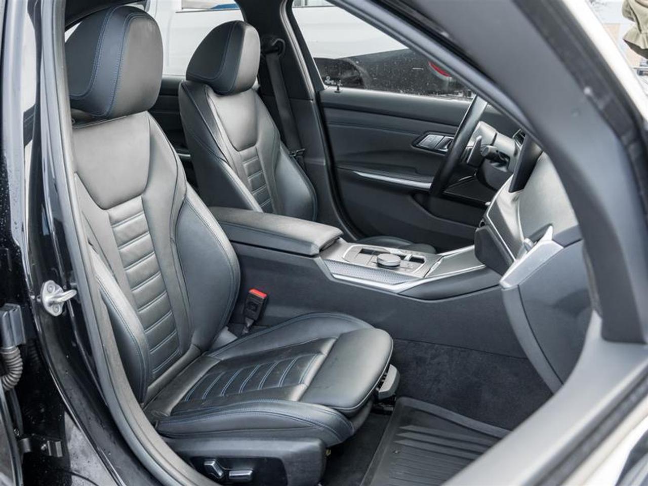 2023 BMW M340 i xDrive 4dr All-Wheel Drive Sedan Photo