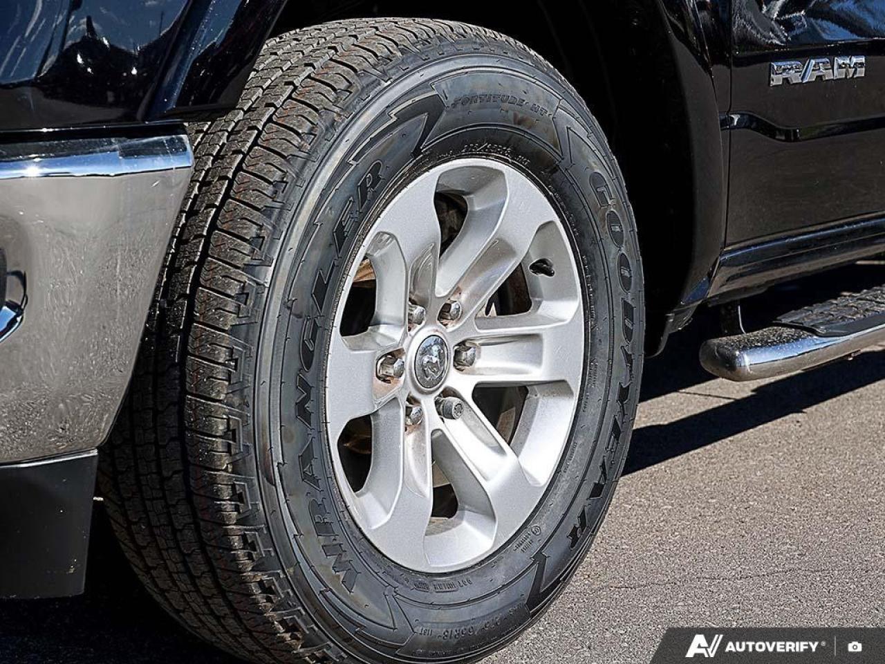 2022 RAM 1500 Laramie 4x4 Crew Cab 5'7" Box Photo