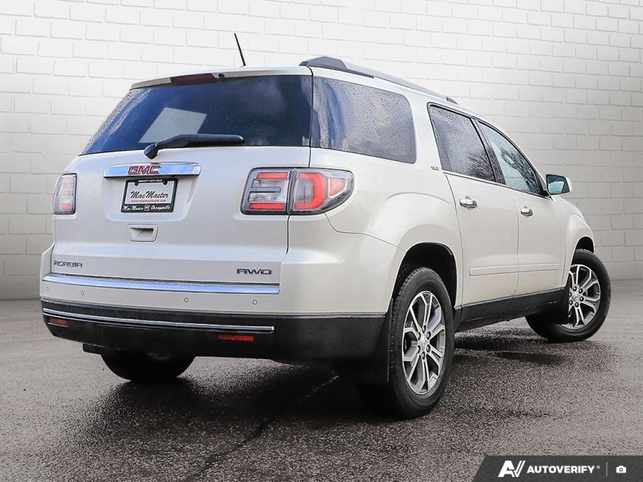2018 GMC Acadia AWD DENALI Photo4