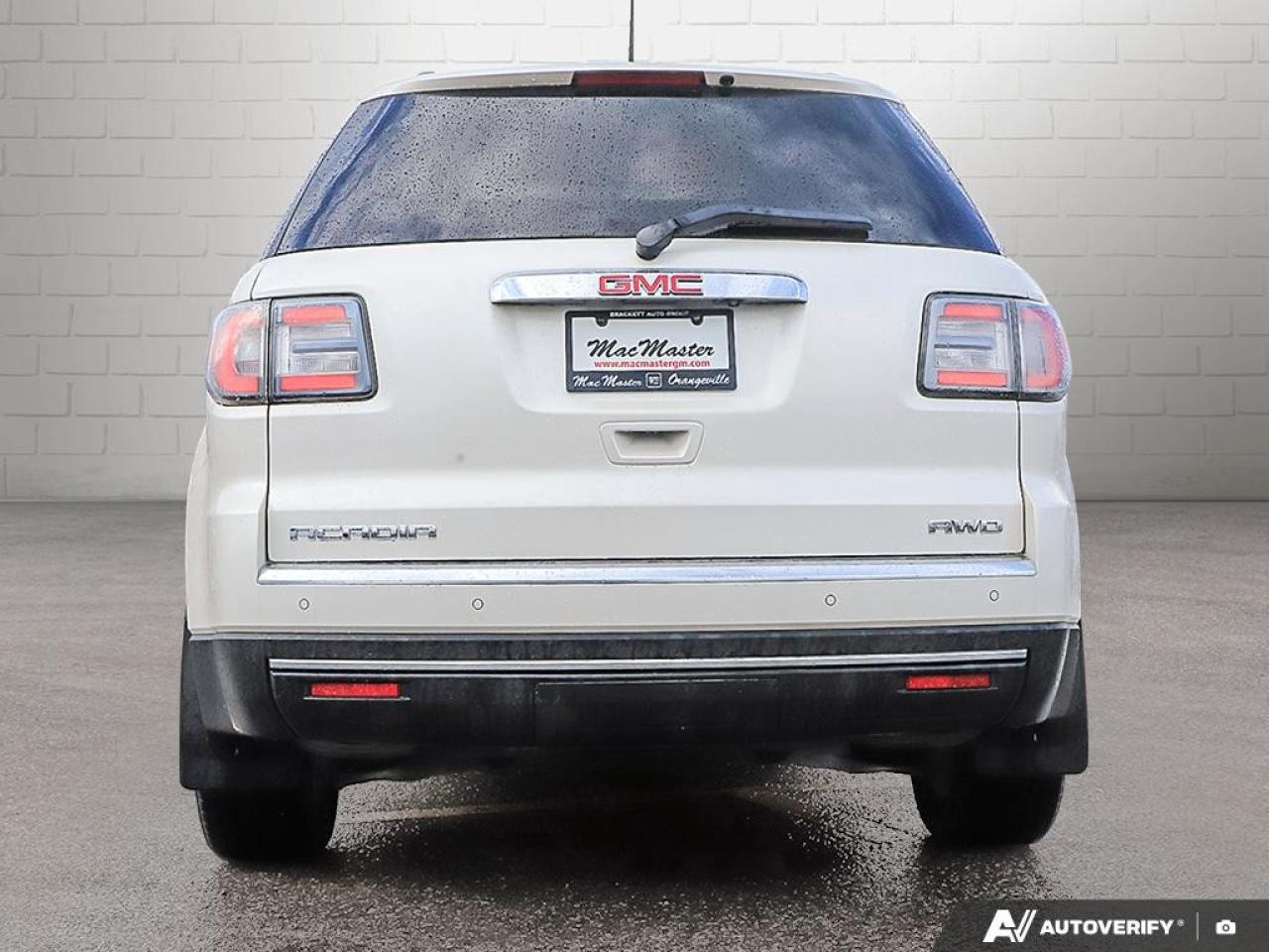 2018 GMC Acadia AWD DENALI Photo3