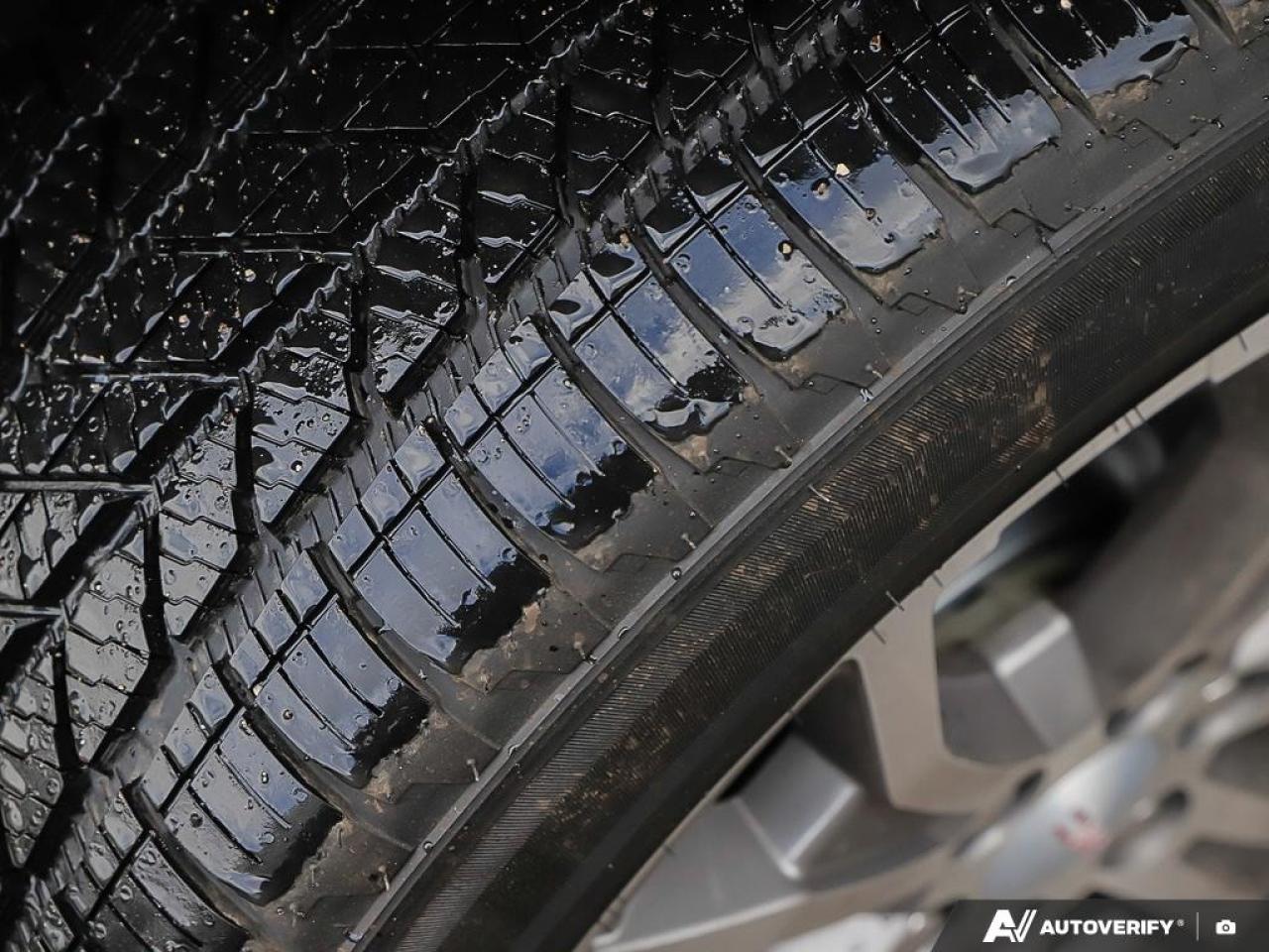 2018 GMC Acadia AWD DENALI Photo