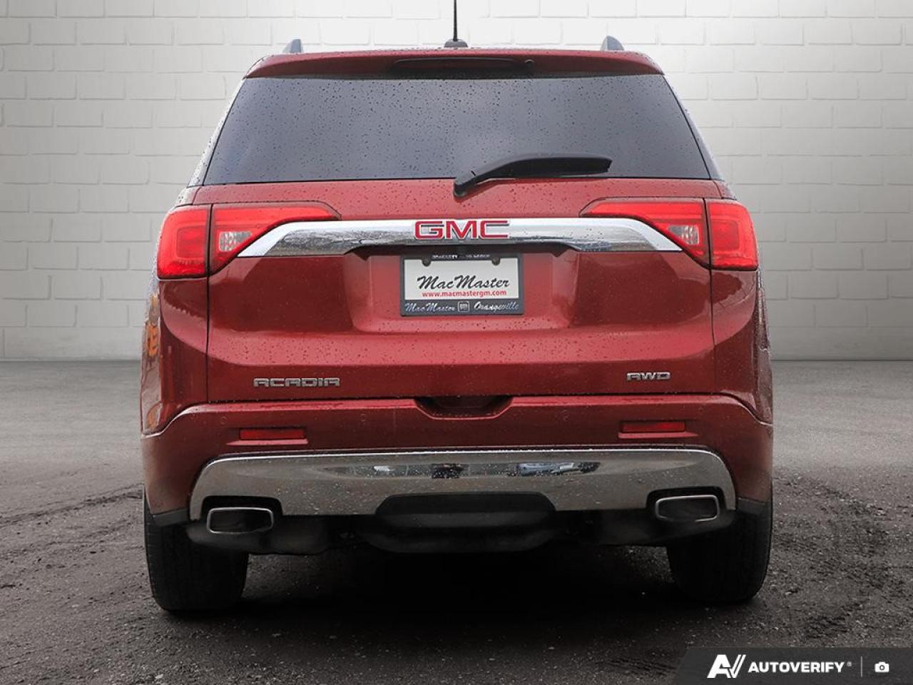 2018 GMC Acadia AWD DENALI Photo