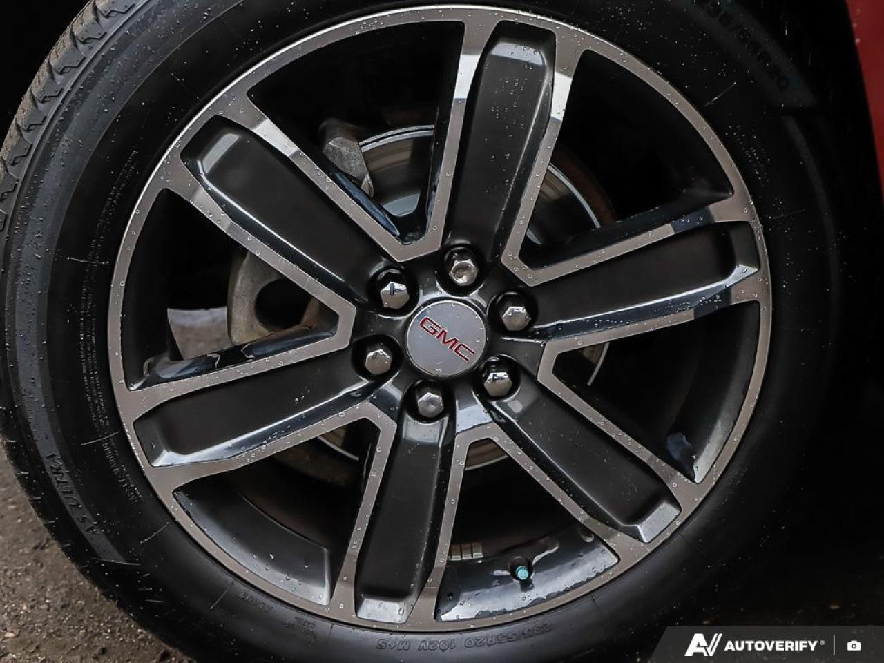 2018 GMC Acadia AWD DENALI Photo