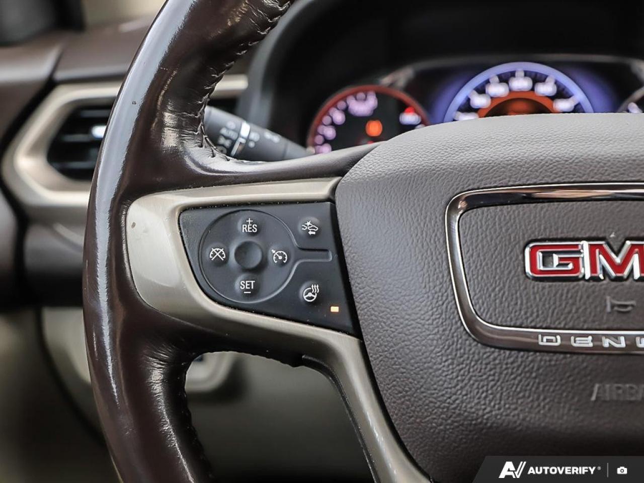 2018 GMC Acadia AWD DENALI Photo