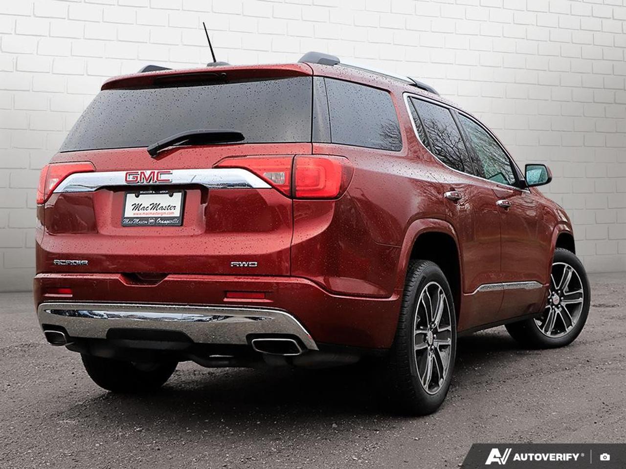 2018 GMC Acadia AWD DENALI Photo4