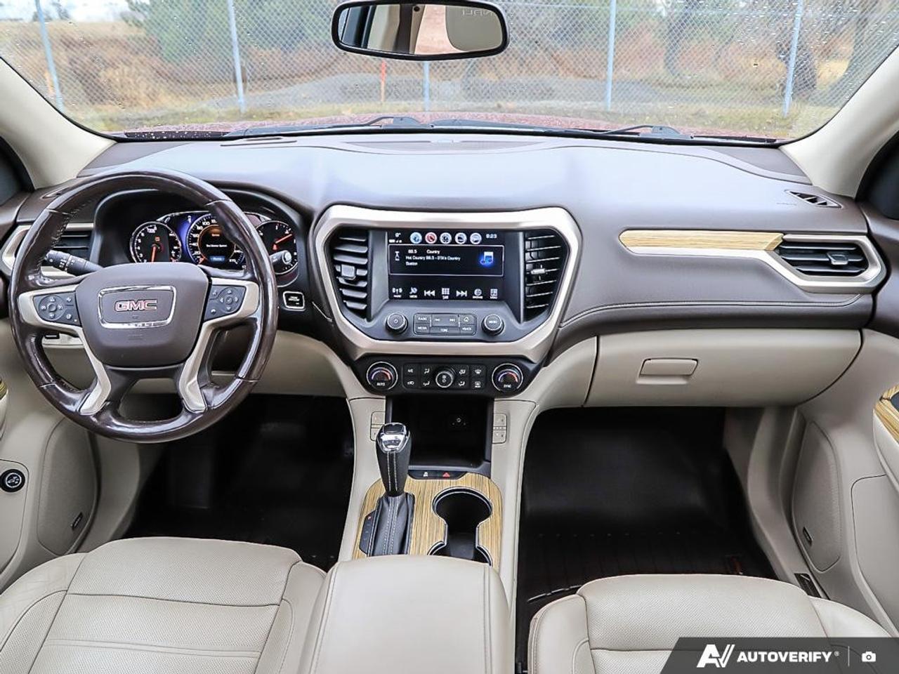 2018 GMC Acadia AWD DENALI Photo