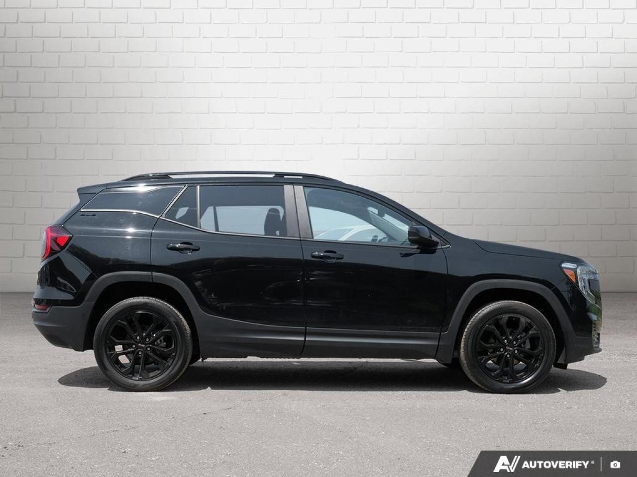 2023 GMC Terrain AWD SLE Photo