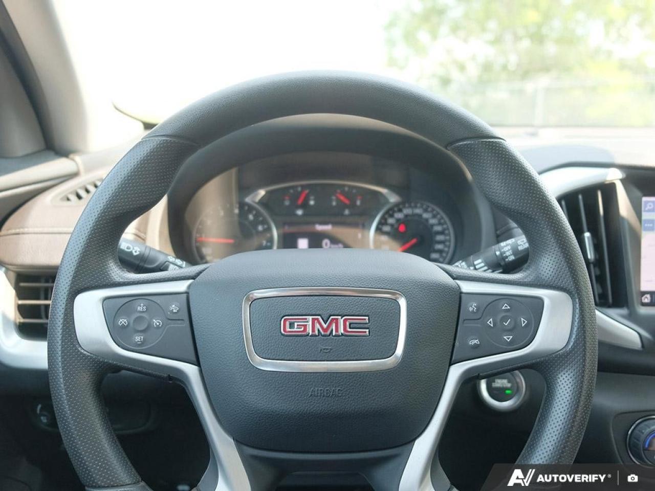2023 GMC Terrain AWD SLE Photo