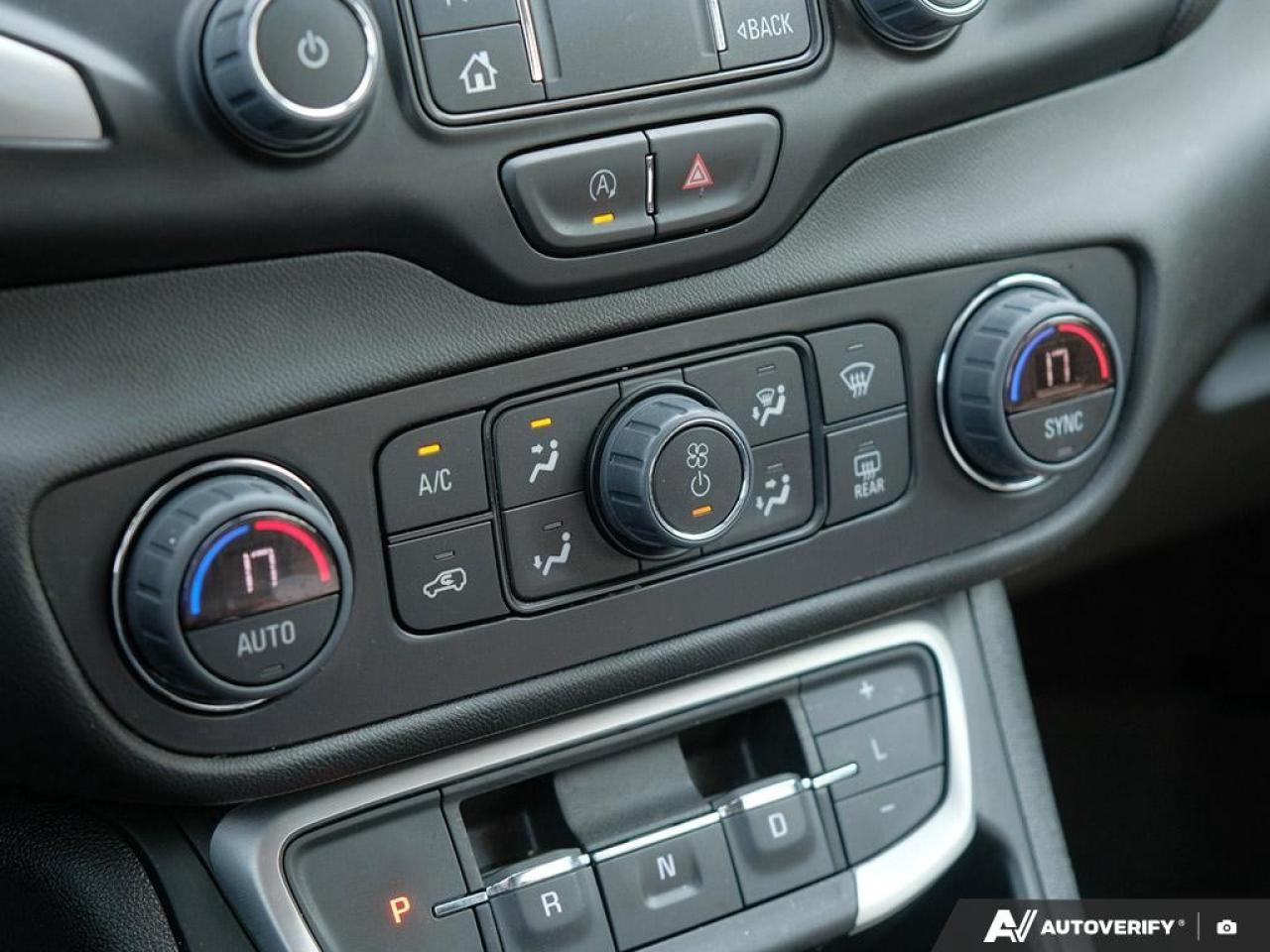 2023 GMC Terrain AWD SLE Photo