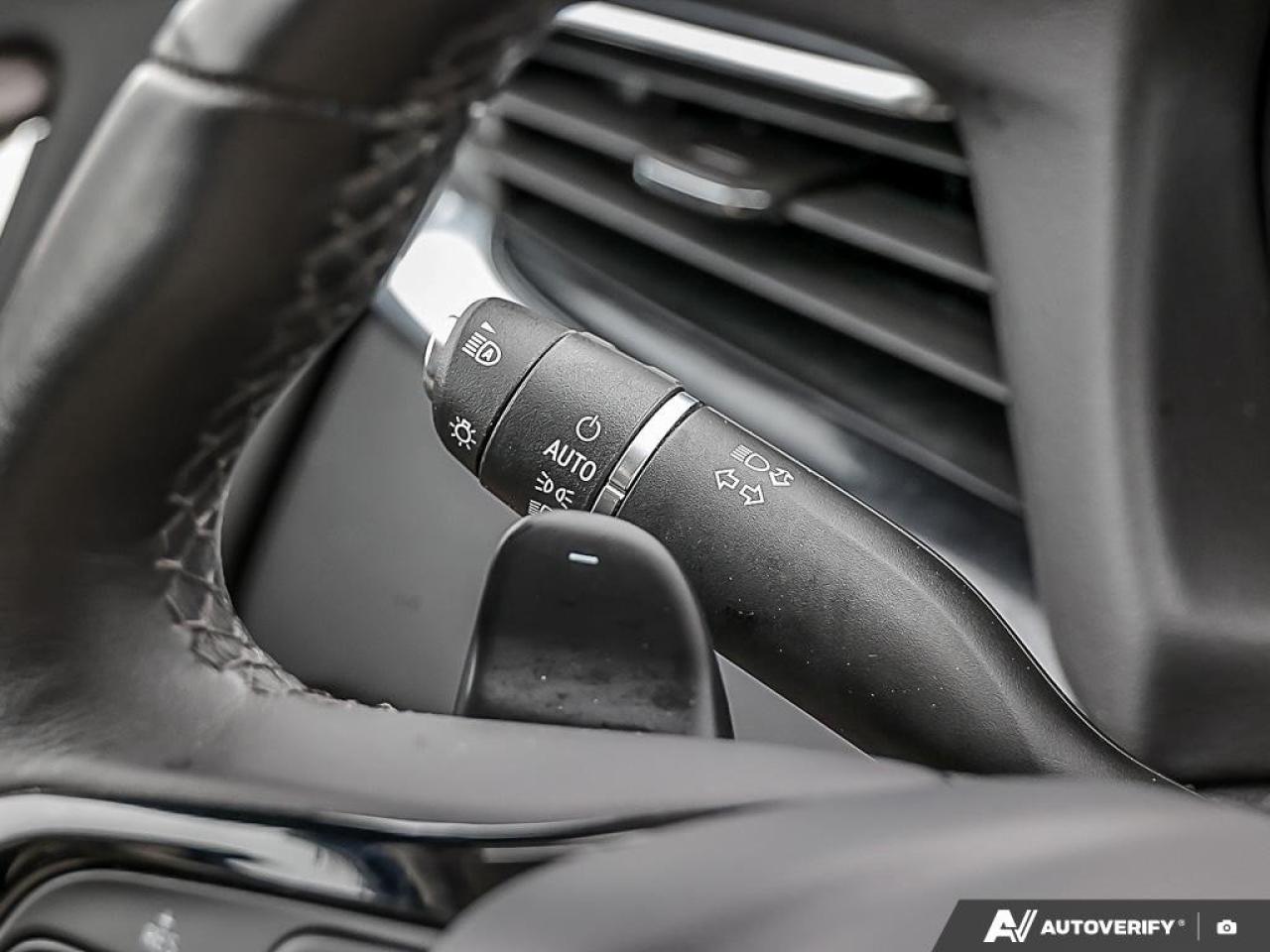 2023 Buick Enclave Avenir AWD Photo