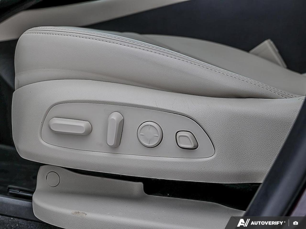 2023 Buick Enclave Avenir AWD Photo