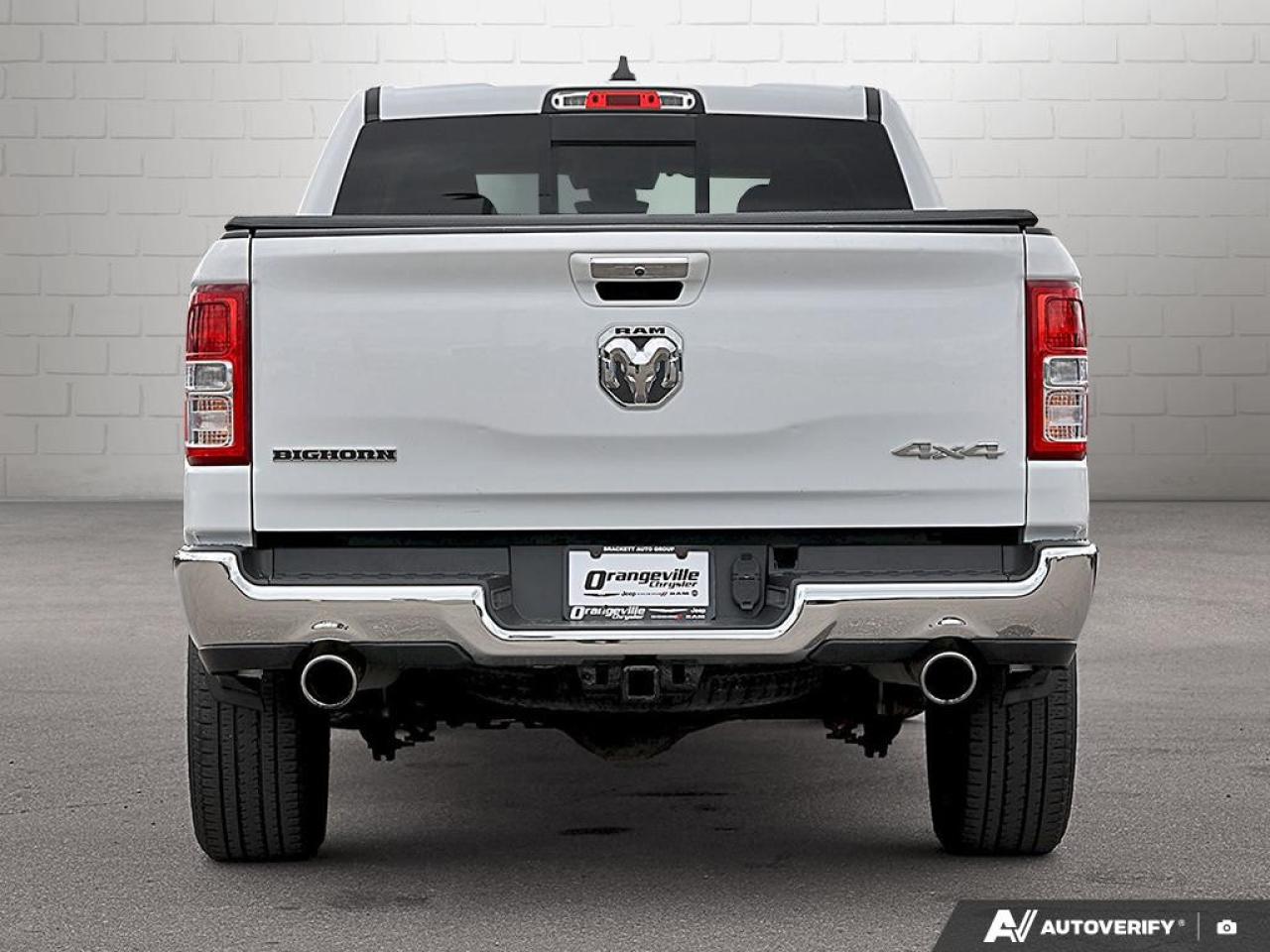 2020 RAM 1500 Big Horn 4x4 Crew Cab 6'4" Box Photo4