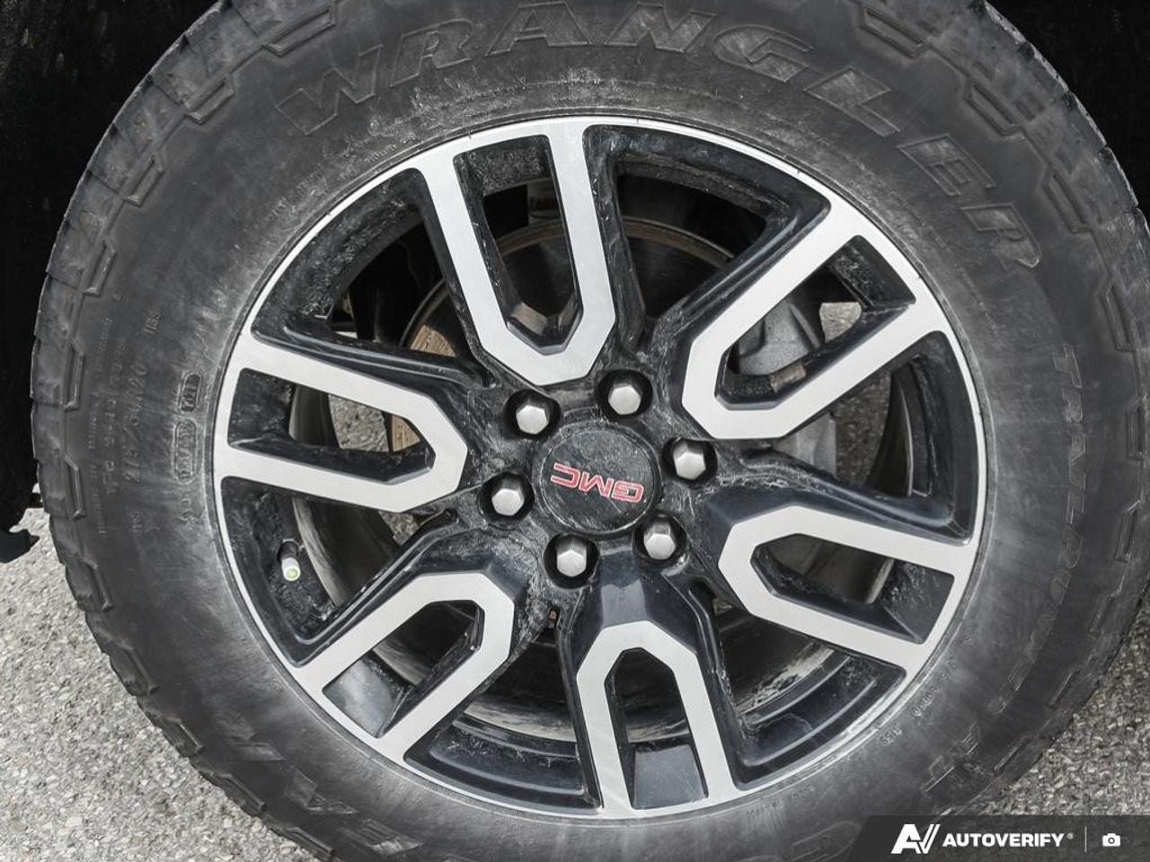 2024 GMC Sierra 1500 Crew Cab Short Box 4-Wheel Drive AT4 Photo