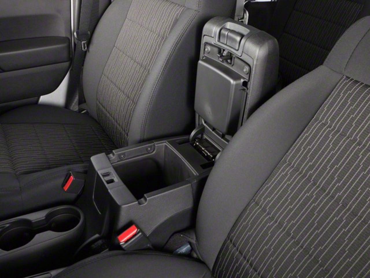 2012 Jeep WRANGLER UNLIMITED 4WD 4dr Sahara Photo