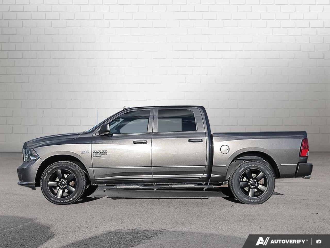 2019 RAM 1500 Classic EXPRESS 4X4 CREW CAB 5'7" BOX Photo