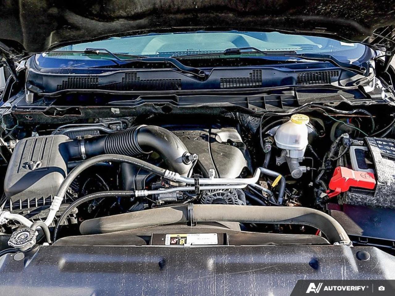 2019 RAM 1500 Classic EXPRESS 4X4 CREW CAB 5'7" BOX Photo