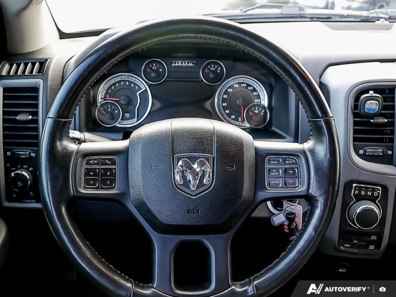 2019 RAM 1500 Classic EXPRESS 4X4 CREW CAB 5'7" BOX Photo