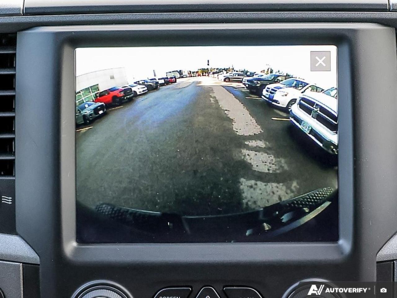 2019 RAM 1500 Classic EXPRESS 4X4 CREW CAB 5'7" BOX Photo