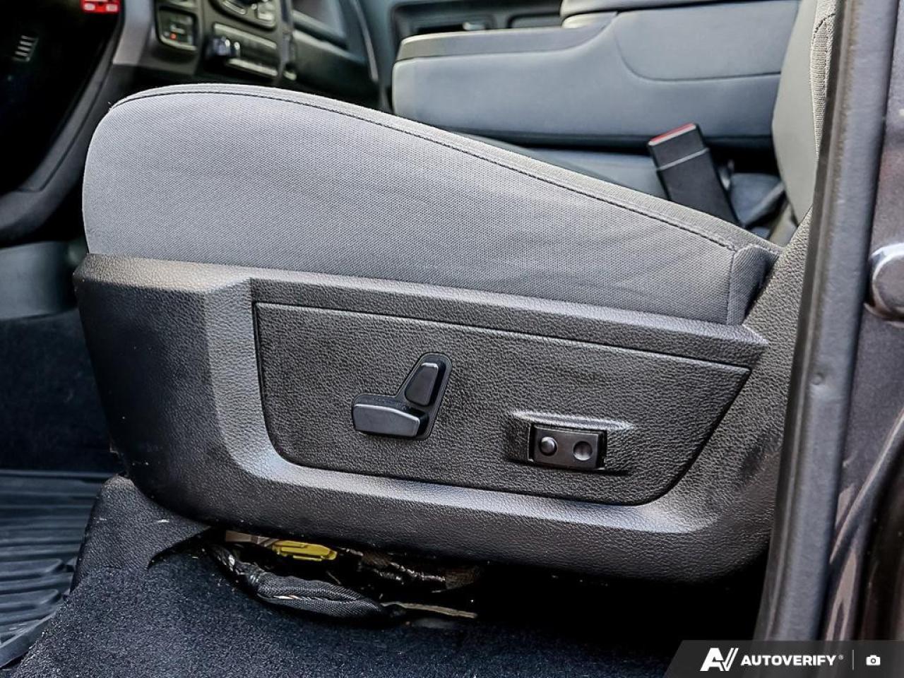 2019 RAM 1500 Classic EXPRESS 4X4 CREW CAB 5'7" BOX Photo