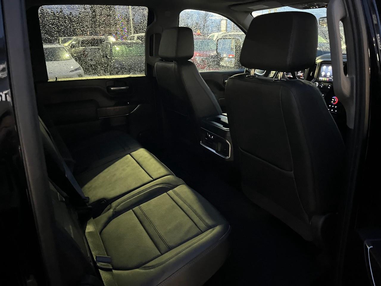 2021 GMC SIERRA 2500HD 4WD Crew Cab Standard Box Denali Photo